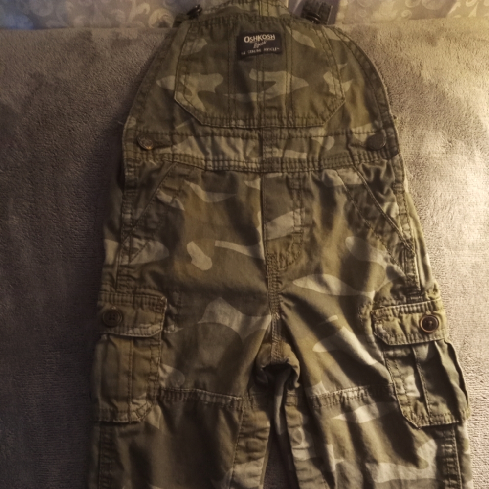 Vestbak vintage camouflage cargo overalls 18mos oshkosh